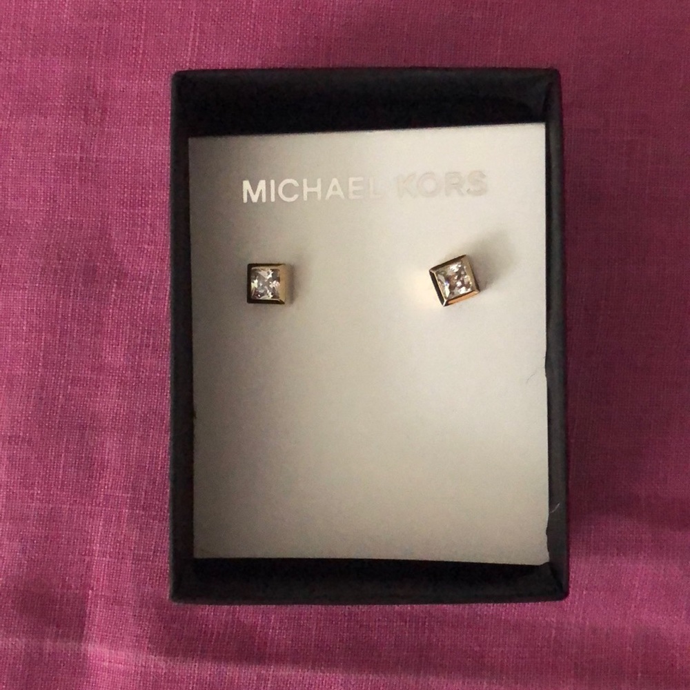 BRAND NEW Michael Kors Park Avenue Earrings